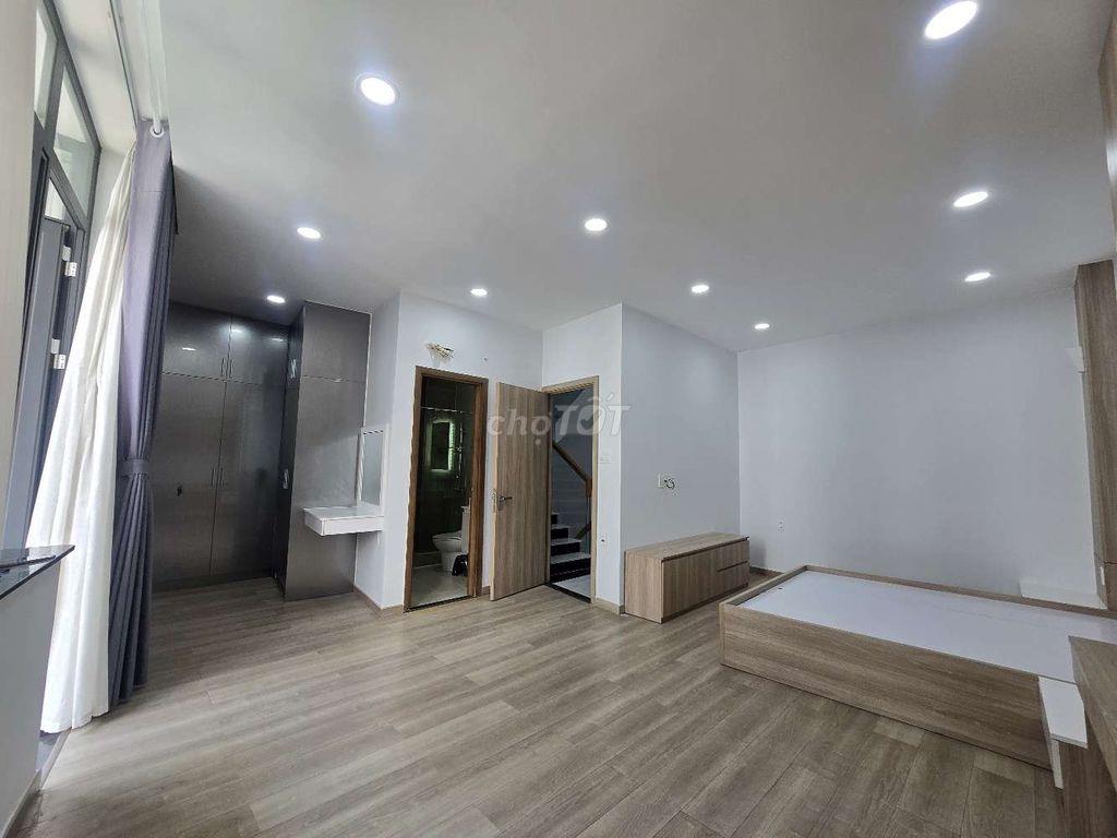 Độc quyền - Nhà đẹp 8x8m, 3 tầng HXH Kiều Đàm - Him Lam Q7 giá 10.8 tỷ