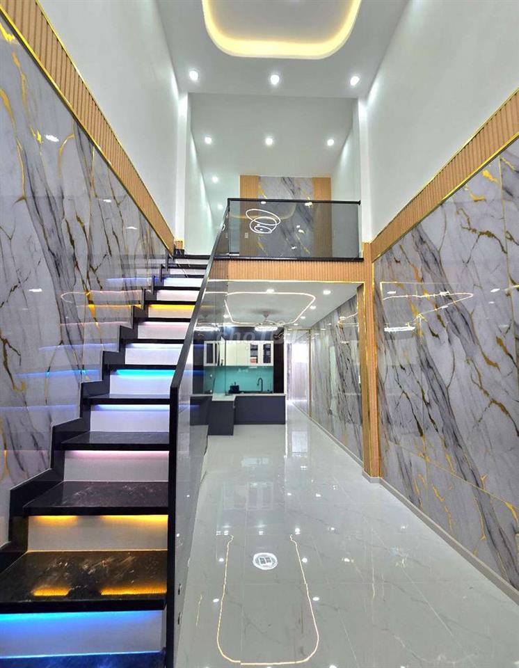 Nhà đẹp hẻm 803 Huỳnh Tấn Phát 3Pn 3WC vào ở Ngay
