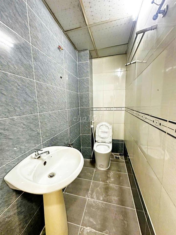 HOT nhà 2 tầng đẹp hẽm xe hơi Lê Văn Lương Q7 Giá 6.5 Tỷ