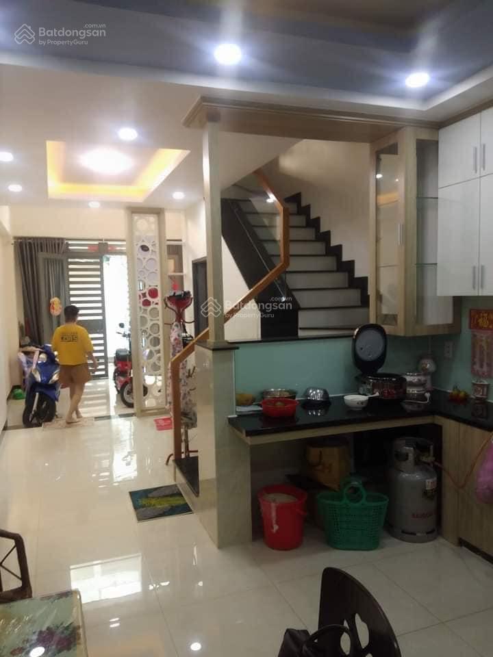 Bán nhà ngọc hà, ba đình nhà còn chắc chắn, ở được ngay, cách ô tô 15m dt 40m2 giá 8 tỷ