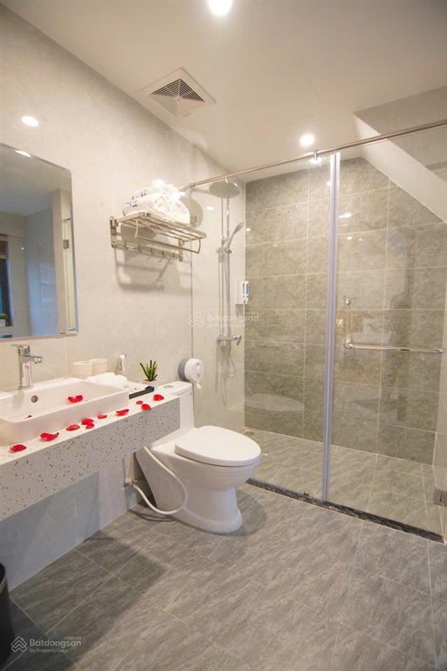 Sở hữu ngay khách sạn 15 phòng trục đường huyết mạch bãi cháy, hạ long. full nội thất sẵn sổ