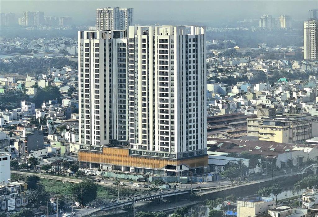 Căn góc 3pn view landmart đang bàn giao nhà, dt 76m2 chỉ 4.2 tỷ tại chung cư aurora residences