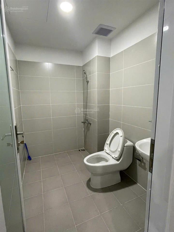 Cho thuê 2pn  2wc 70m2 nhà có rèm, 2 máy lạnh chỉ 9.5 triệu tại dvela