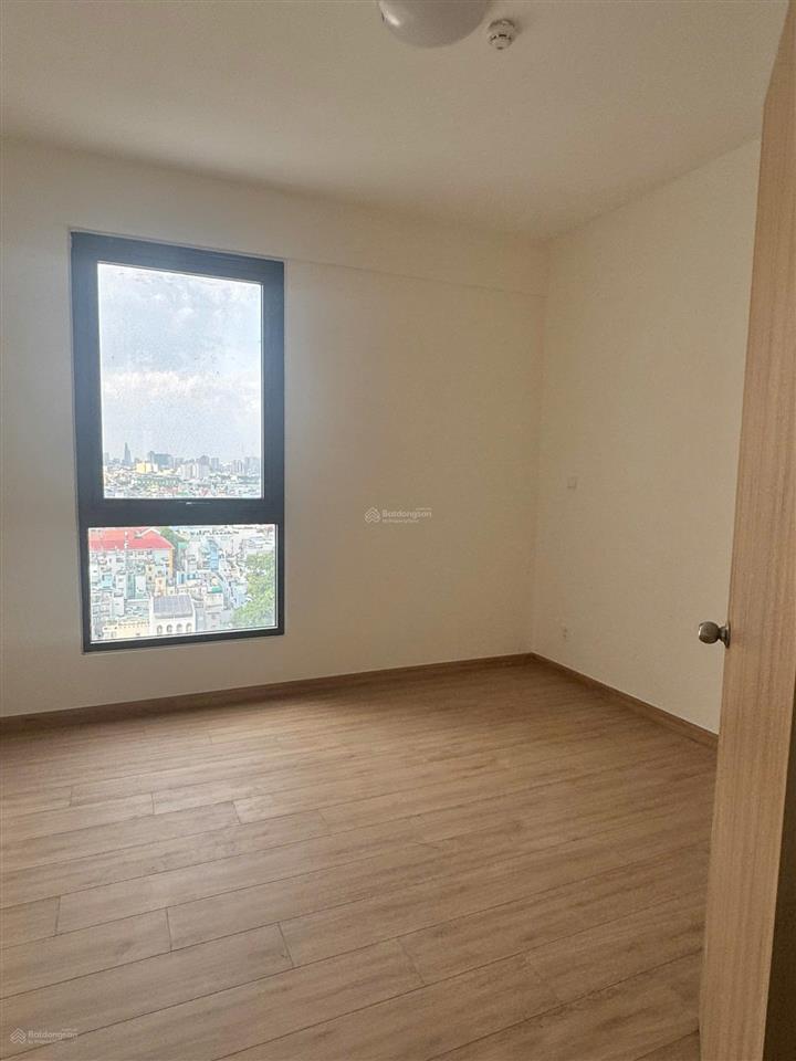 Bán nhanh 2pn view q1 nhìn về tp dt 68m2 chỉ 3.55 tỷ tại chung cư aurora