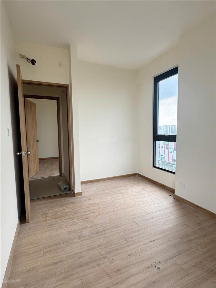 Cho thuê 3pn 80m2 nhà trống chỉ 12 triệu tại aurora