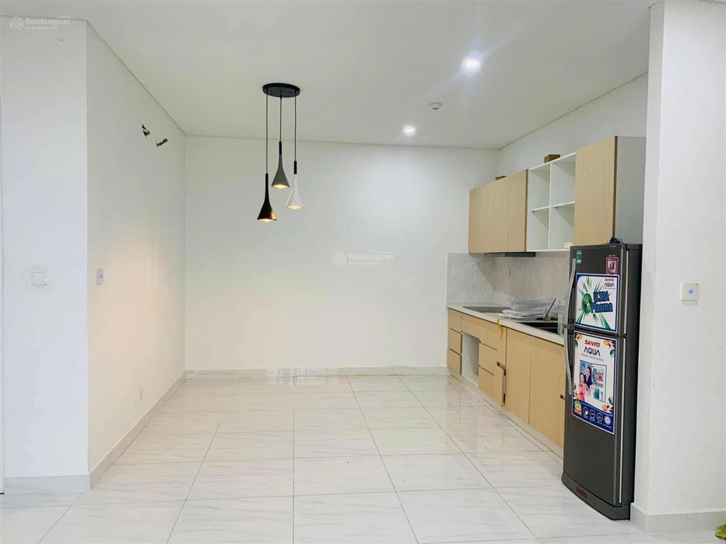 Cho thuê 3pn 92m2 nội thất như hình chỉ 13 triệu tại dvela.  0902 900 ***