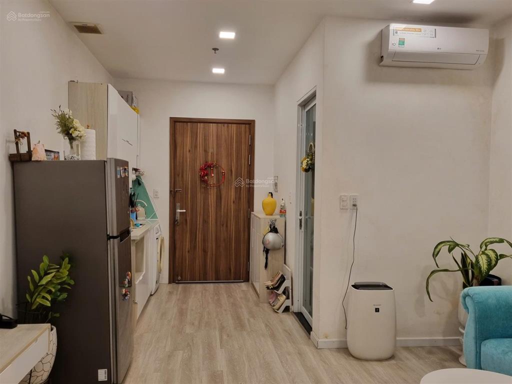Bán 2 phòng ngủ 1wc dt 55m2 full nội thất chỉ 2,1 tỷ tại chung cư dvela