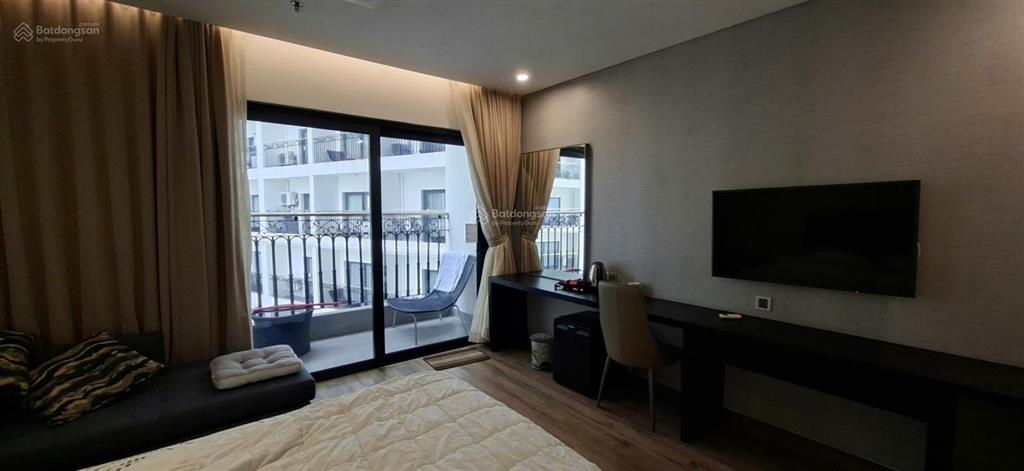 Bán ch khách sạn 5 sao, 37m2, 1 tỷ 420, tầng cao, đầy đủ bếp, cho thuê từ 12tr/tháng, golden bay đn