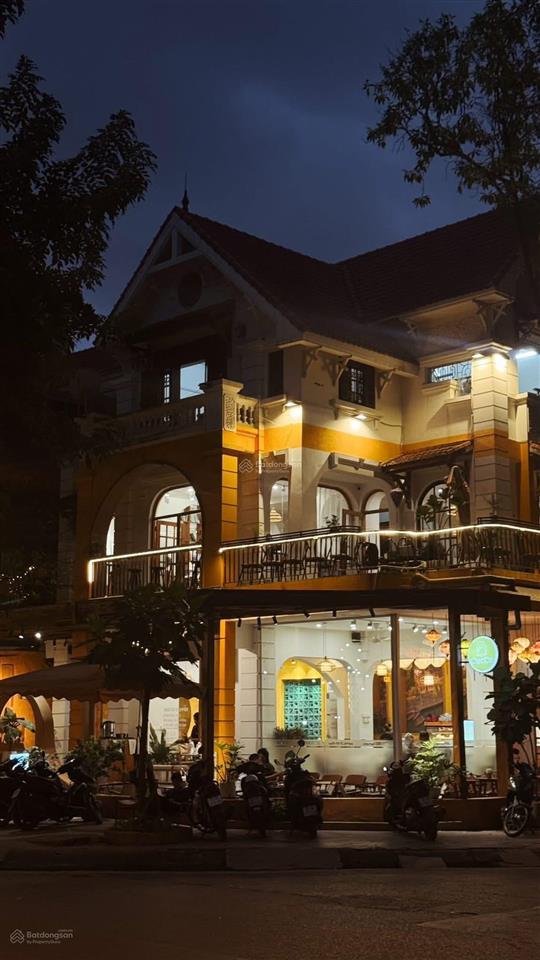 Cho thuê lô góc  biệt thự mặt phố nguyễn thị định  cầu giấy  siêu phẩm có 102