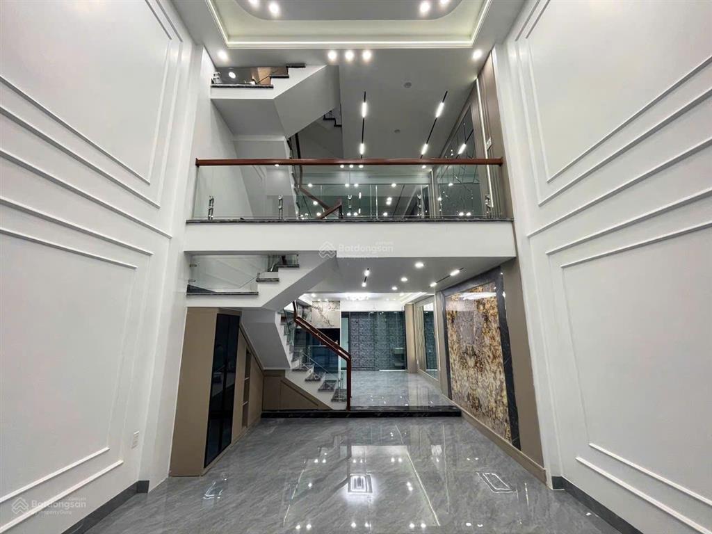 Bán nhà 5 tầng xây mới  gara ô tô  ngô gia tự, hải phòng