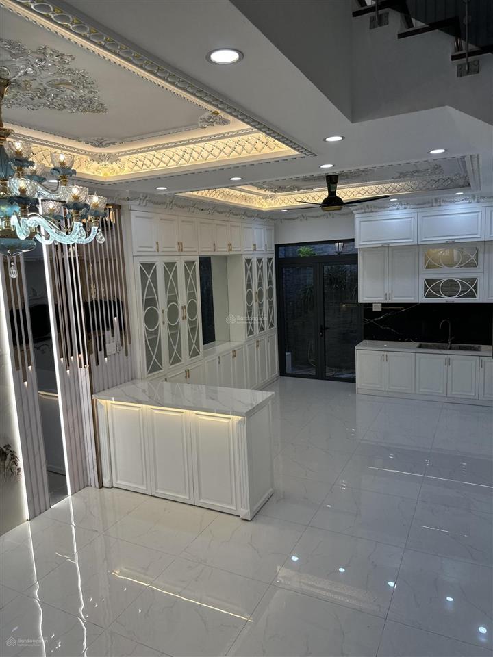 Bán nhà mặt phố đẹp xuất sắc tại khu dân cư anh tuấn garden, 9 tỷ, 83.5m2