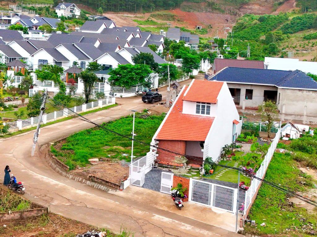 Bán Biệt Thự 265m² Thổ Cư 208m² – Phong Cách Châu Âu, Không Gian Sống Đẳng Cấp Ven Đà Lạ