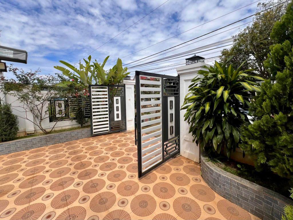 Cần Bán Nhà 413m², 240m² Đất Ở, Mặt Đường Nhựa 8m, 4 Phòng Ngủ