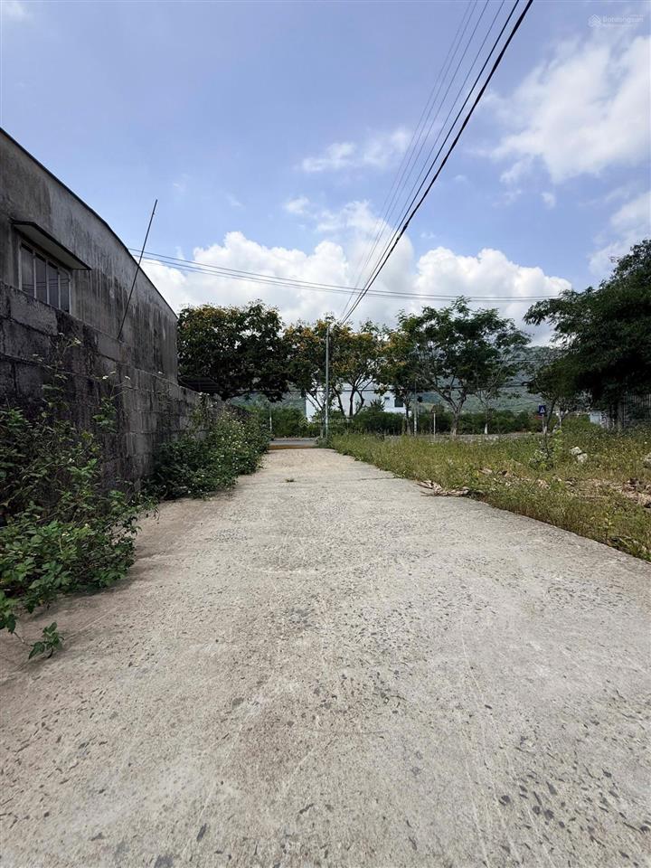 Bán đất hẻm phước đồng sát đường thái khang cách trường chính trị 500m giá 2 tỷ 190