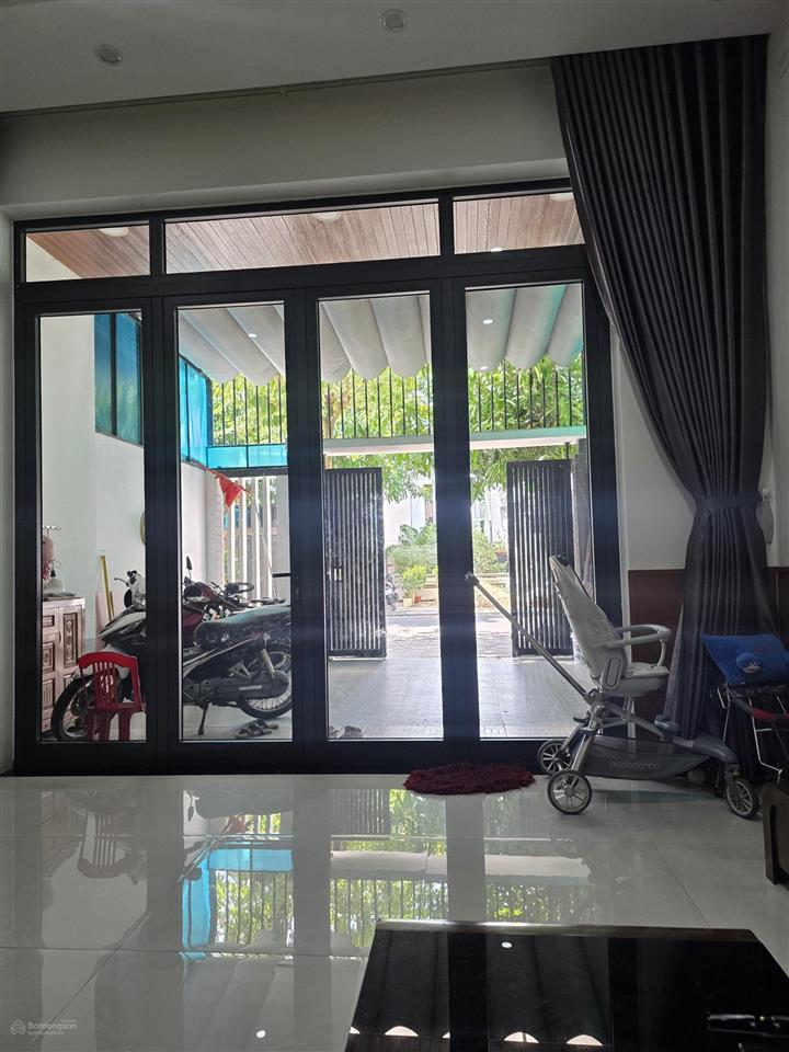 Bán nhà đường hà bồng, hòa xuân 3 tầng 3 mê kiên cố