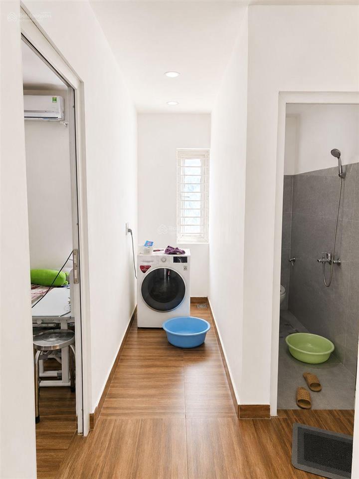 Cho thuê nhà đường nguyễn sắc kim, hòa xuân, có sân vườn 2 tầng 3 phòng ngủ full nội thất