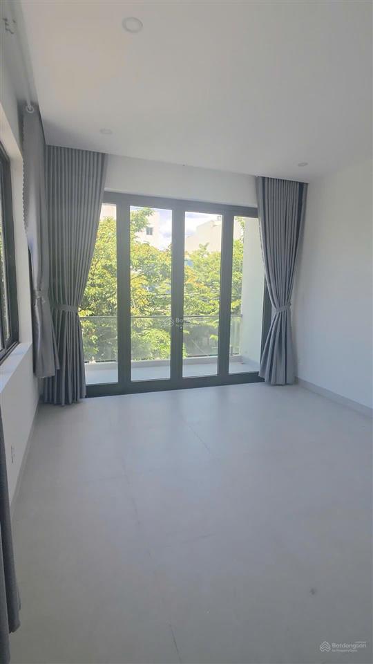 Bán nhà 2 mặt tiền bùi trang chước, hòa xuân, đà nẵng, dt 178m², vị trí đắc địa, giá cực tốt.