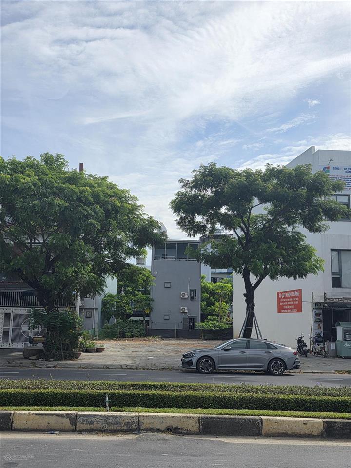 Cho thuê đất 75 võ chí công, hòa xuân, 270m2 ngang 15m