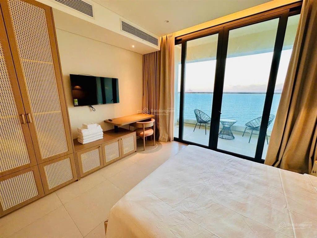 Rẻ trên thị trường  căn view trực diện biển  3 tỷ 329 triệu  paramount  libera nha trang