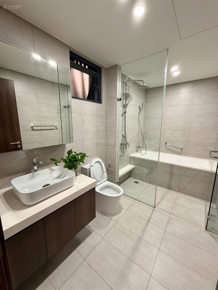 Cho thuê the infiniti riviera point 3 phòng nhà đẹp giá tốt e 0938 607 ***