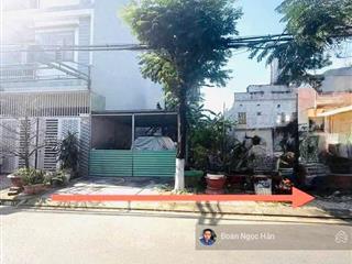 Cặp đất gần bệnh viện phù hợp xây căn hộ nhà nghỉ