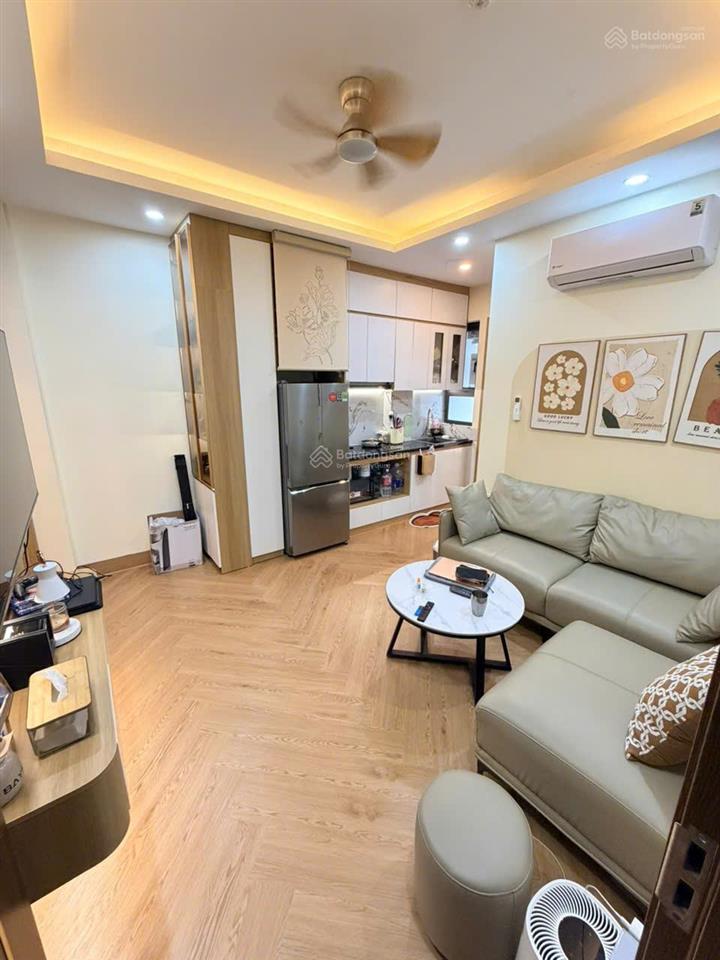 Bán căn ccmn mới đẹp căn góc  view thoáng mát  có sổ hồng từng căn  full nội thất
