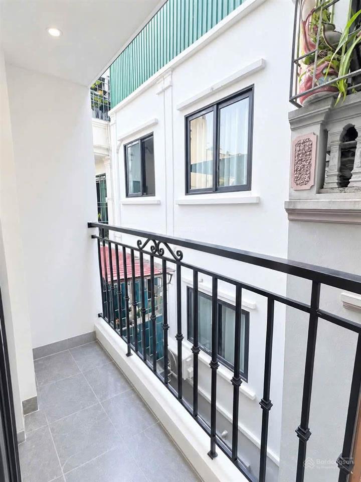 Giá chỉ 1,9x tỷ  căn hộ ccmn 2pn  toà mới tinh  ban công mặt ngõ đại học  bách  kinh  xây