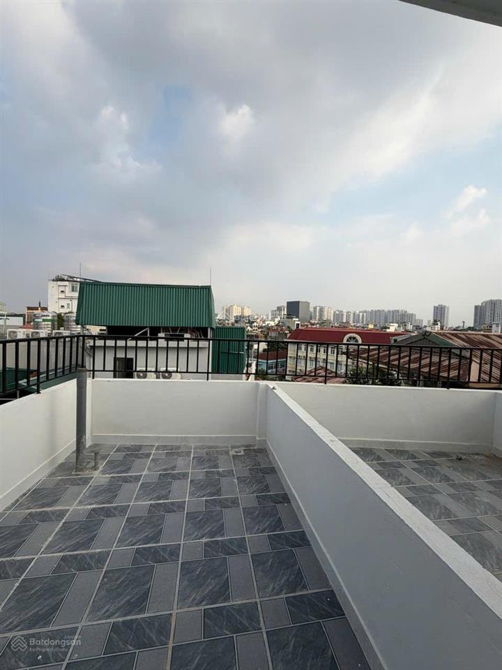 Giá 1 tỷ hơn  căn penthouse 50m  phố trần khát chân  tòa mới tinh  gần trường bách  kinh  xây