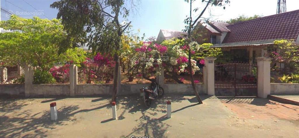 Bán đất có sẵn nhà cấp 4 mặt đường nhựa hồ xuân hương  mũi né, phan thiết  1148m2 có 300m2 thổ cư