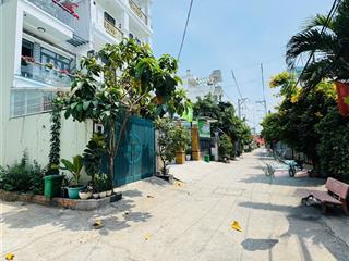 Đất đẹp vuông vức 63m2 giá 5.6tỷ (tl), xe tải tới nhà, đối diện gigamall, p. hiệp bình chánh