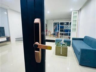 Cho thuê vào ở nhà nhà đẹp mặt tiền lương thúc kỳ trục thẳng ra biển 300m.