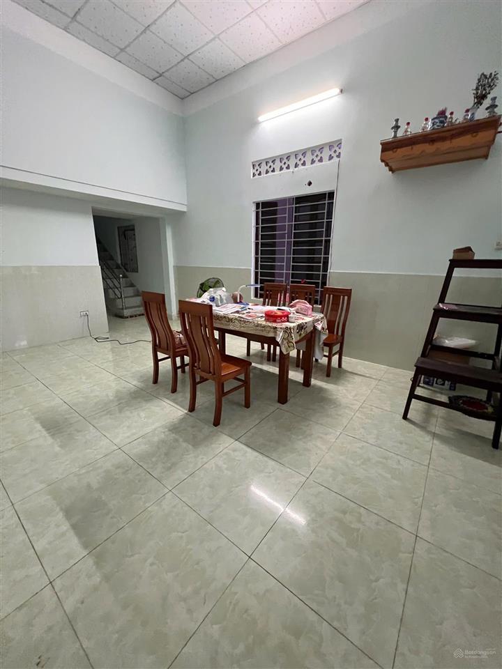 Cho thuê nhà mặt tiền dũng sĩ điện ngọc điện bàn vị trí đẹp, linh hoạt khai thác, gần biển chỉ 8tr