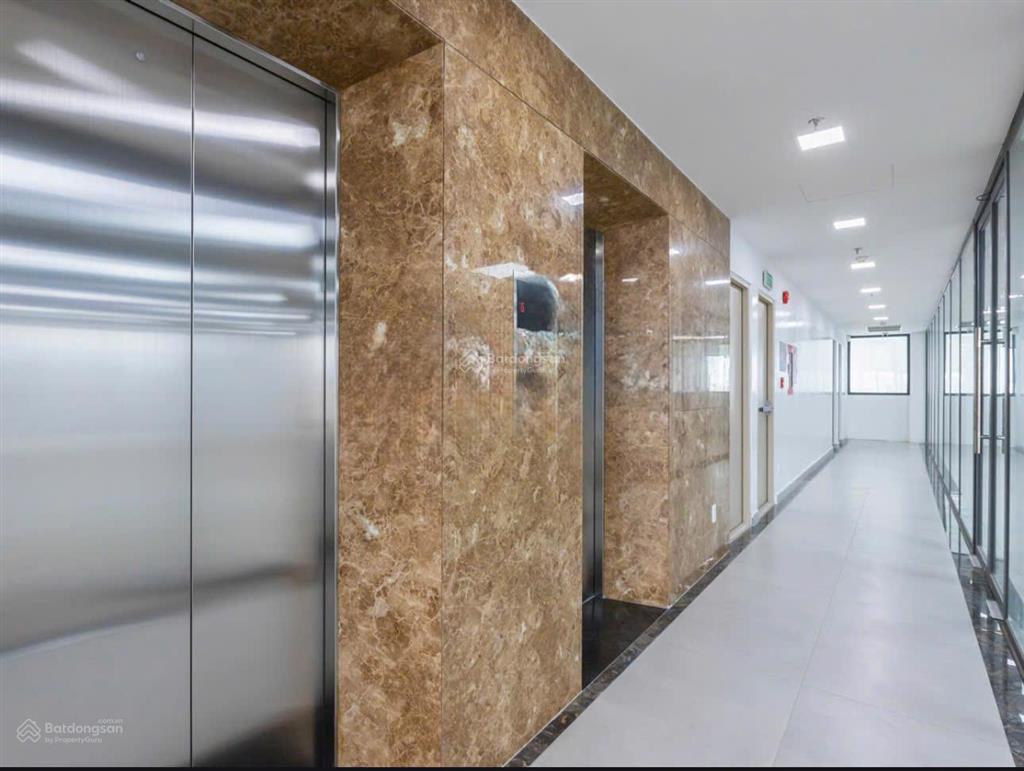 Cho thuê nhà mặt phố đường cộng hòa, phường 1, tân bình, hồ chí minh, 220 triệu, 2200 m2