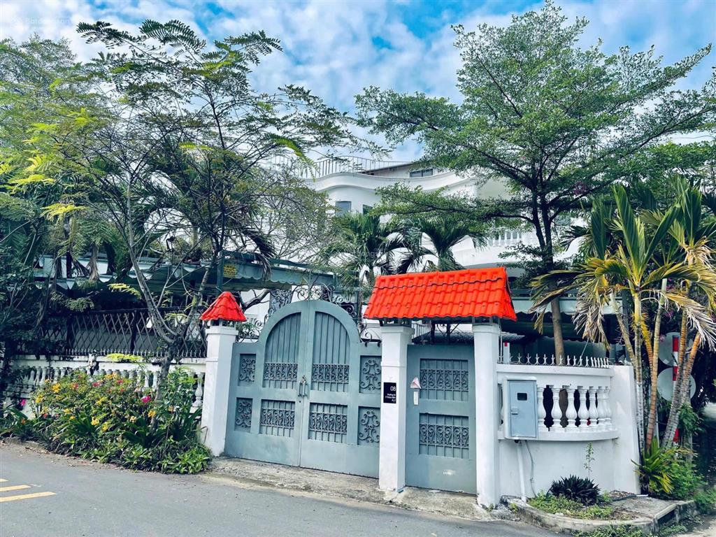Cho thuê biệt thự đường nguyễn văn hưởng, p. thảo điền quận 2