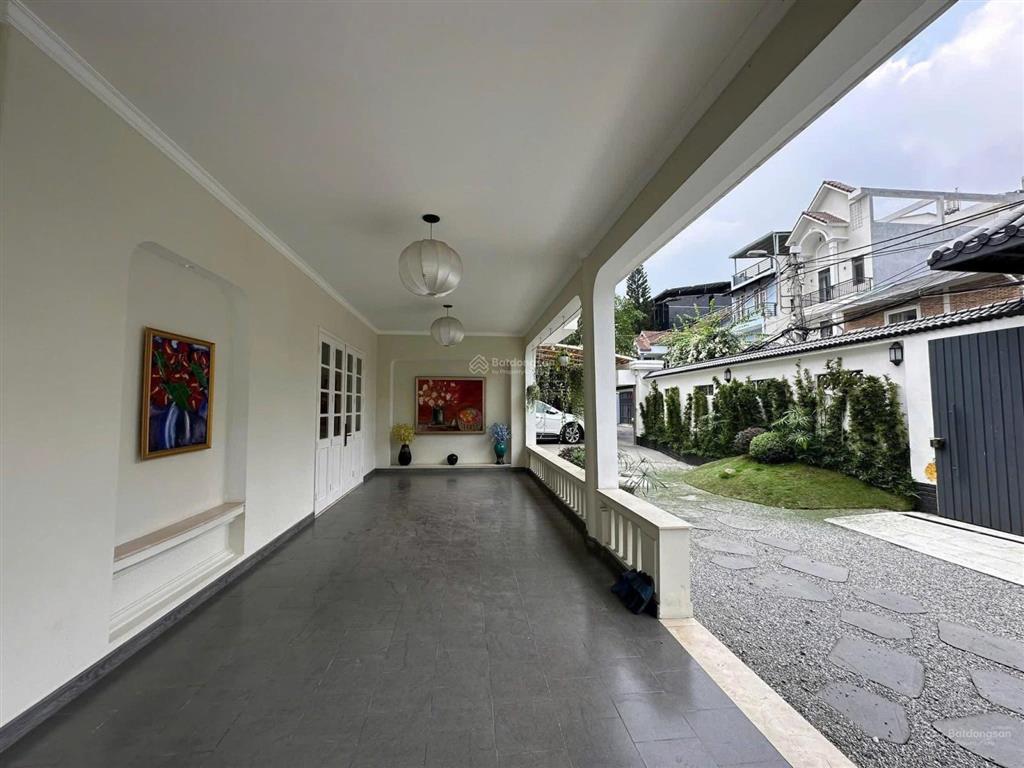 Cho thuê biệt thự sân vườn không gian sống đẳng cấp khu thảo điền