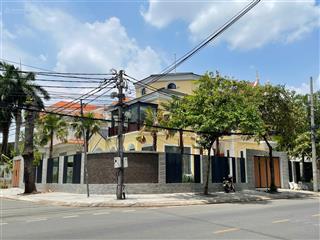 Cho thuê biệt thự 2 mặt tiền nguyễn văn hưởng, thảo điền, tp. thủ đức