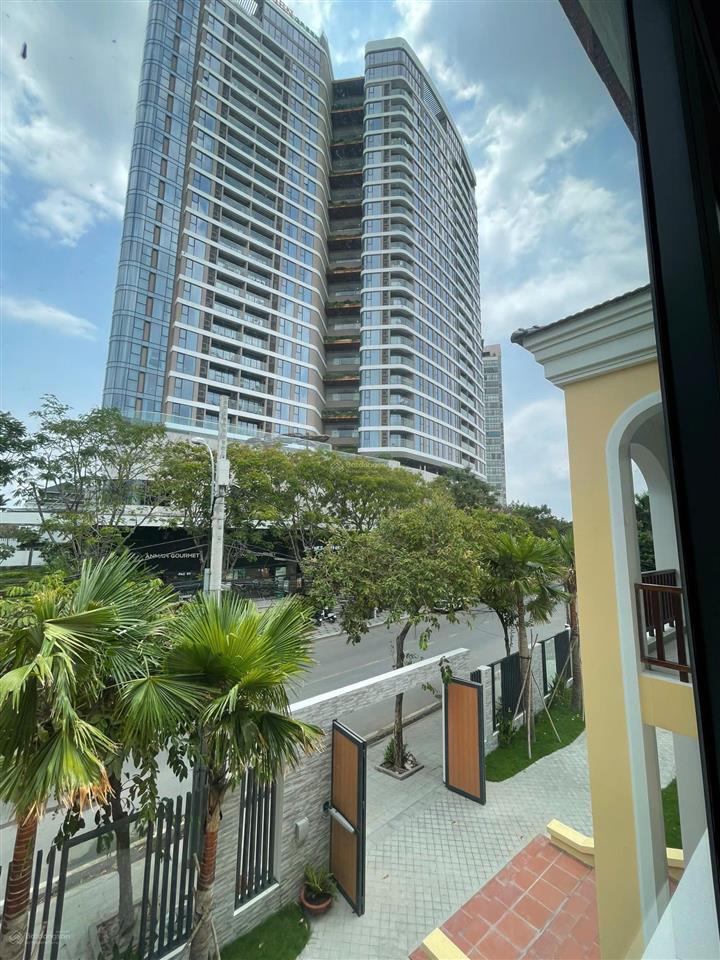 Cho thuê biệt thự 2 mặt tiền nguyễn văn hưởng, thảo điền, tp. thủ đức