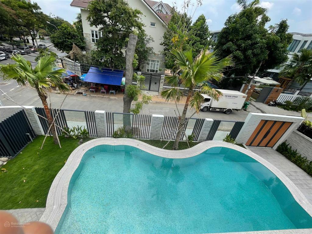 Cho thuê biệt thự 2 mặt tiền nguyễn văn hưởng, thảo điền, tp. thủ đức