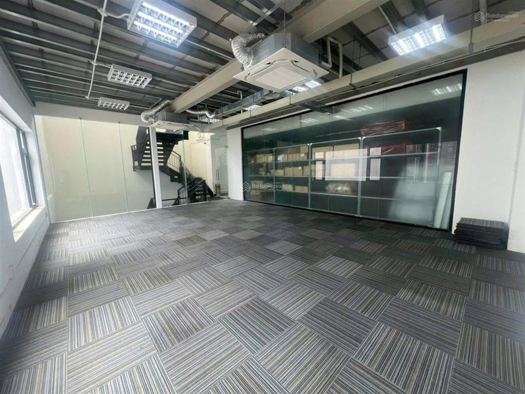 Cho thuê nguyên căn mặt tiền đường trần não quận 2 diện tích 600m2