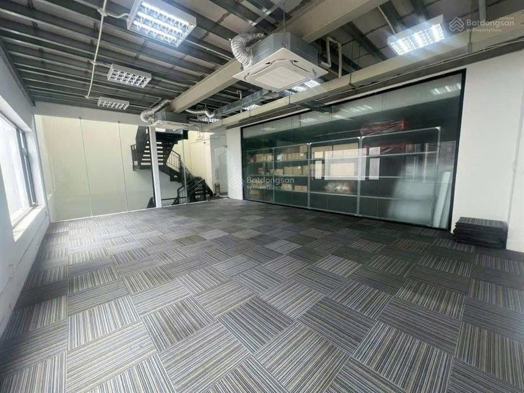 Cho thuê nguyên căn mặt tiền đường trần não quận 2 diện tích 600m2