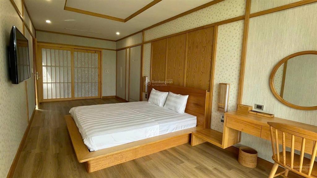 Cho thuê villa cao cấp full nội thất phường thảo điền ( cũ )  tp. hồ chí minh