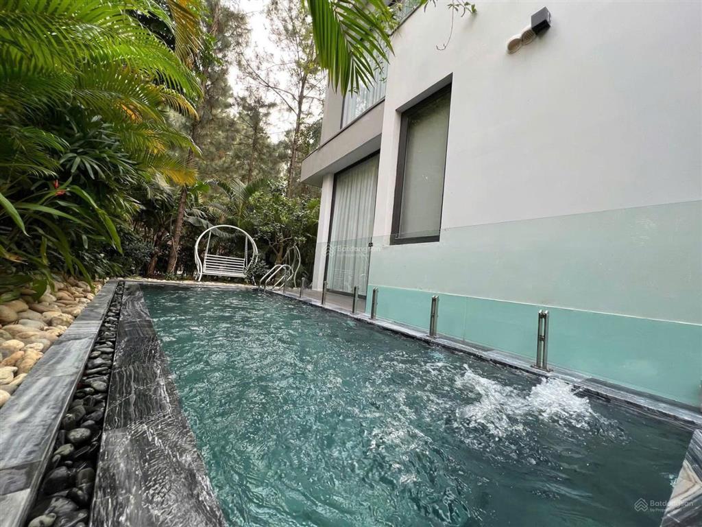 Cho thuê biệt thự sân vườn đẳng cấp hồ bơi riêng tại quận 2 diện tích 1000m2