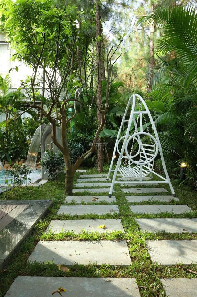 Cho thuê biệt thự sân vườn đẳng cấp hồ bơi riêng tại quận 2 diện tích 1000m2
