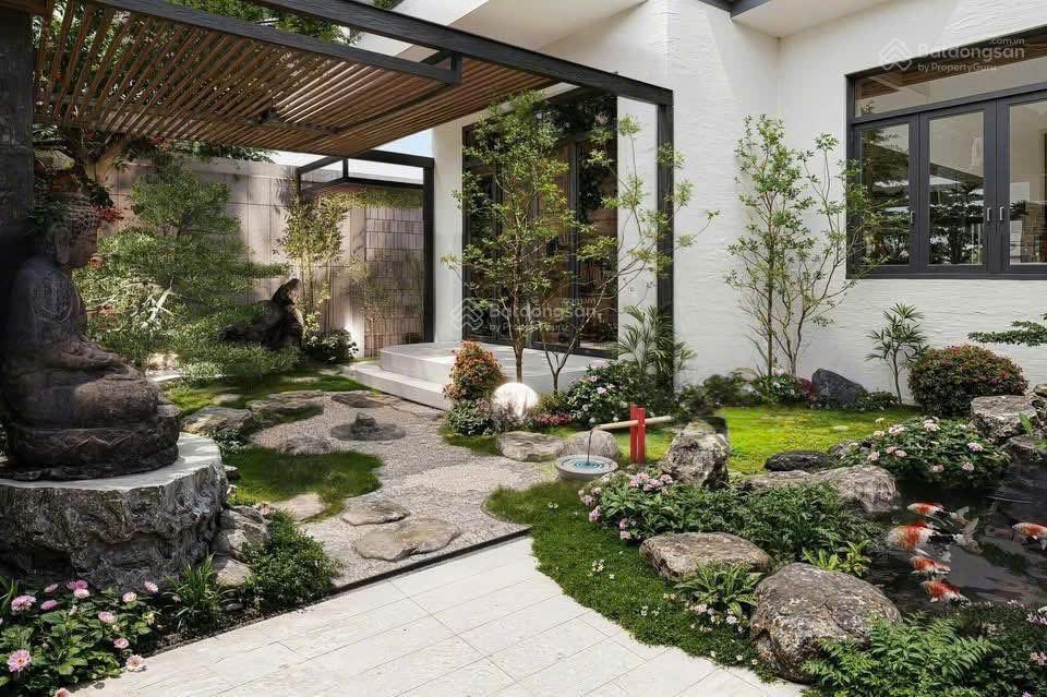 Cho thuê biệt thự cao cấp khu an khánh  quận 2 diện tích 1000m2