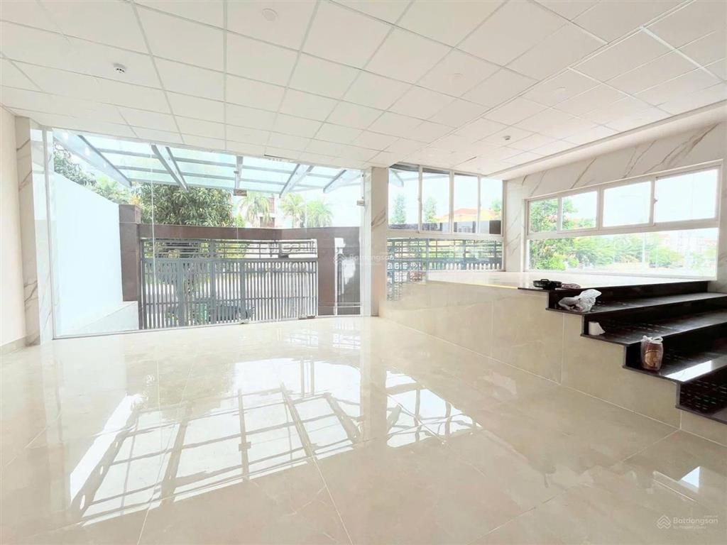 Cho thuê căn góc 2 mặt tiền nguyễn cơ thạch sala, quận 2 nhà mới 100%