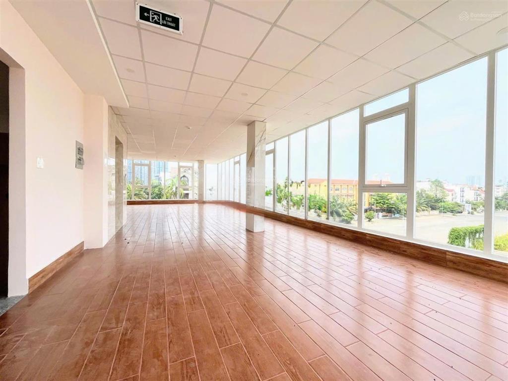 Cho thuê căn góc 2 mặt tiền nguyễn cơ thạch sala, quận 2 nhà mới 100%