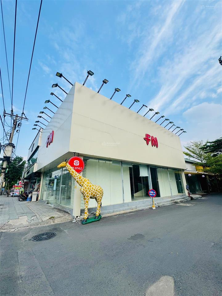 Mặt tiền quang trung  15m ngang  khúc sầm uất  cạnh siêu thị smart