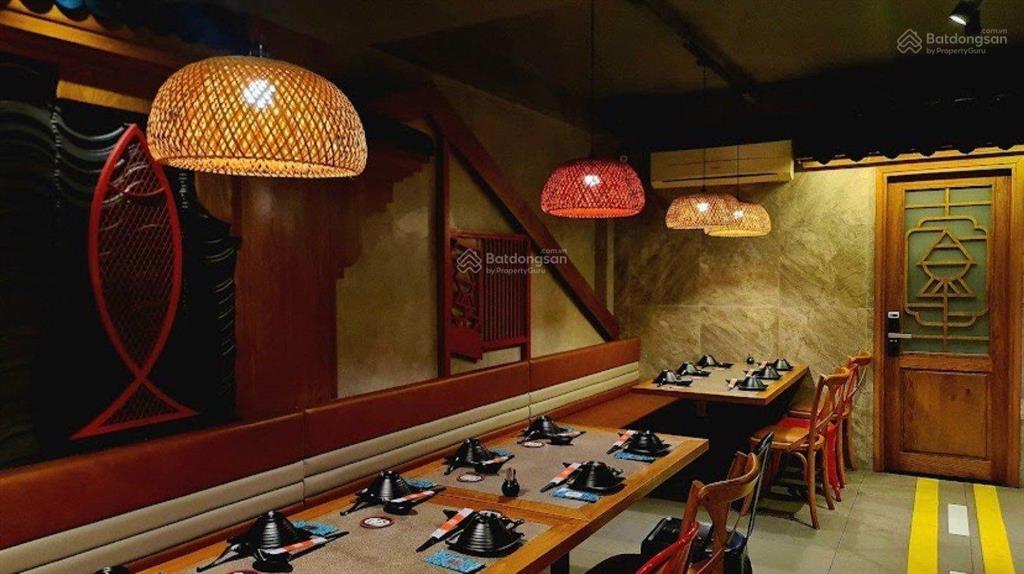 Cho nhà mặt tiền lớn đường ngô thời nhiệm, phường võ thị sáu, quận 3, 14x20m, t 1l, 91 tr/th