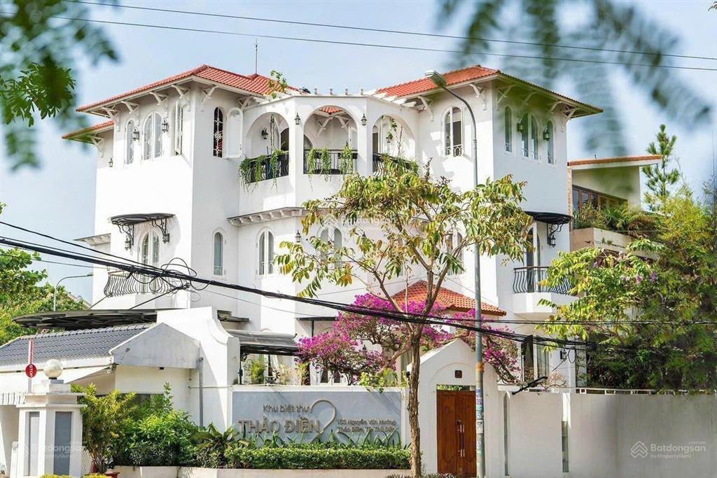 Cho thuê biệt thự góc 2 mặt tiền 96 triệu, 800m2 tại nguyễn văn hưởng, thảo điền, thủ đức, hcm