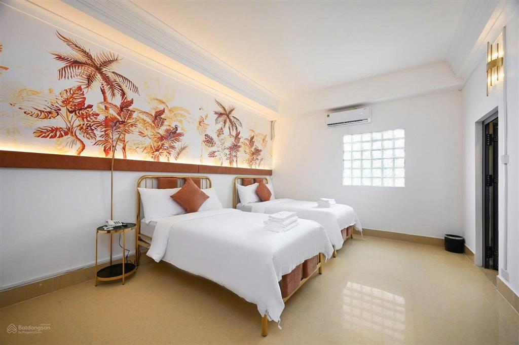 Cho thuê khách sạn 372 triệu, 2800m2 tại an dương vương, q5, hcm giá cực chất